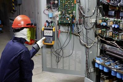 Fluke 190-062-III Handoscilloscoop 60 MHz 2-kanaals 625 MSa/s 30 kpts 8 Bit 1 set(s) Fluke 190-062-III Handoscilloscoop 60 MHz 2-kanaals 625 MSa/s 30 kpts 8 Bit 1 set(s)