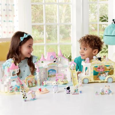 Gelede figuren - SYLVANIAN FAMILIES - Babyduo in regenpakken - Panda en Marshmallow Mouse