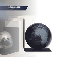 Boekensteun troika met magn globe 13cm zw-zilver - thumbnail