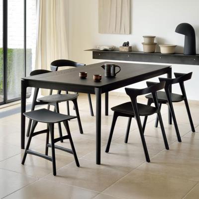 Ethnicraft Uitschuifbare Eettafel 'Bok' Gevernist Eikenhout, 140/220 x 90cm, kleur Zwart