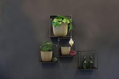 Capi 'made with' groove bol bloempot 17x15 cm zwart goud Capi 'made with' groove bol bloempot 17x15 cm zwart goud