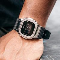 Casio GM-5600-1ER horloge Polshorloge Roestvrijstaal - thumbnail