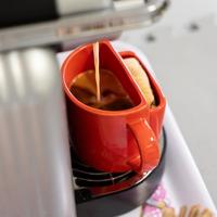 Mok met koekvakje - Bite Me (rood) - thumbnail