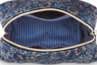 Pip Studio Pip Studio Coco Cosmetic Bag Medium Quilted Daisy Dreams Blue 21.5x10x10.5cm