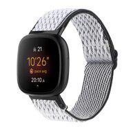 Fitbit Versa 3/4 & Sense 1/2 Nylon loop bandje - Wit met zwart - thumbnail