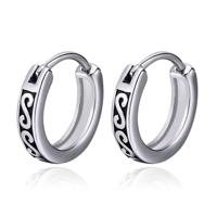 LGT JWLS RVS Heren Oorringen zilverkleurig met tribal motief - thumbnail