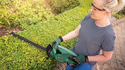 Bosch Groen EasyHedgeCut 18-45 | Accu heggenschaar 46 cm | Zonder accu&apos;s & lader - 0600849H03 - thumbnail