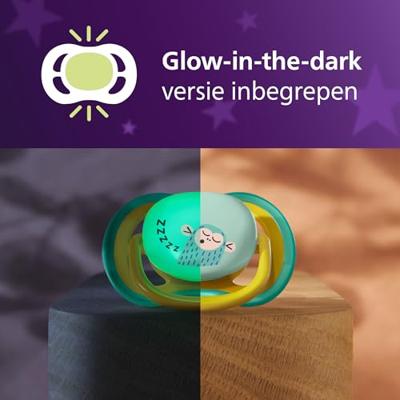 Verpakking van 4 Ultra Air fopspenen - PHILIPS AVENT - SCF087/27 - Dag en Nacht - BPA-vrij - 18 maanden en ouder - Groen/Oranje