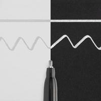 Sakura pen-touch permanentmarker kalligrafie 1.8 mm zilver - thumbnail