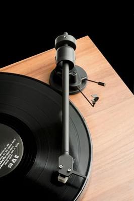 Pro-Ject E1 Platenspeler Zwart