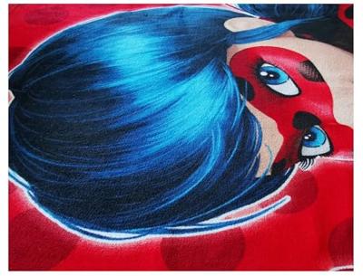 Miraculous Strandlaken Ladybug 70 x 140 cm rood Miraculous Strandlaken Ladybug 70 x 140 cm rood