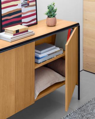 Kave Home Dressoir 'Nadyria' 140cm, kleur eiken / zwart Kave Home Dressoir 'Nadyria' 140cm, kleur eiken / zwart