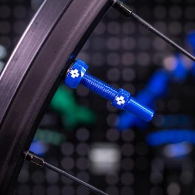 Muc-Off Muc off tubeless valve v2 sv (44mm) colour: blue aluminium