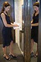 Tork papieren handdoeken Advanced, 2-laags, 250 vellen, systeem H3, groen, pak van 15 stuks - thumbnail