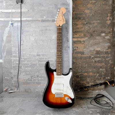 Squier Affinity Series Stratocaster IL 3-Color Sunburst elektrische gitaar
