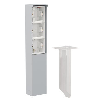 Niko Hydro Tuinpaal met drie lege inbouwdozen en grondpin 700-36830