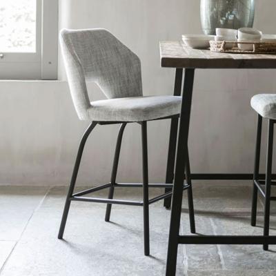 MUST Living Barstoel 'Bloom' kleur Lichtgrijs (zithoogte 65cm)