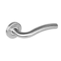 Deurkruk Lisa op Geveerde Stalen Rozet met Nokken Ø53X8MM RVS EN1906/4 - thumbnail