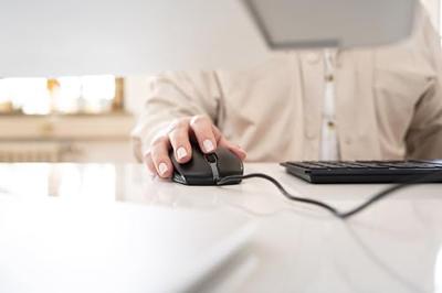 CHERRY GENTIX 4K Muis USB Optisch Zwart 6 Toetsen 800 dpi, 1200 dpi, 2400 dpi, 3600 dpi Verlicht CHERRY GENTIX 4K Muis USB Optisch Zwart 6 Toetsen 800 dpi, 1200 dpi, 2400 dpi, 3600 dpi Verlicht