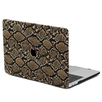 Lunso MacBook Pro 16 inch (2019) Leren cover hoes - case - Snake Pattern Brown