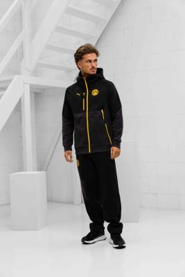 Borussia Dortmund PumaTech Trainingspak Senior 2025/2026 Zwart - Maat L - Kleur: ZwartGeel | Soccerfanshop