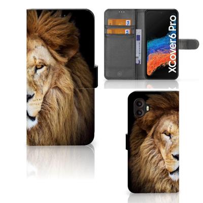 Samsung Galaxy Xcover 6 Pro | Telefoonhoesje | Met pasjeshouder | Leeuw Samsung Galaxy Xcover 6 Pro | Telefoonhoesje | Met pasjeshouder | Leeuw