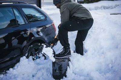 Fiskars X-serie autosneeuwschep 1057393 - thumbnail