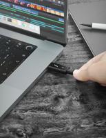 SABRENT Thunderbolt 4 40 Gbps Oplaadkabel 2M lange USB Type-C Kabel | 8K 60Hz Weergave |PD Ondersteunt 100W (5A, 20V) Opladen | E-Mark Chip | (Gecertificeerd door Intel) zwart (CB-T4M2). - thumbnail
