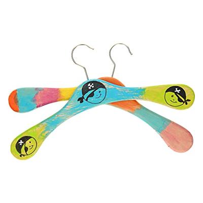 Playwood Versier je eigen houten kledinghanger