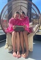 Draagbare deken met capuchon & mouwen - kind - roze - thumbnail