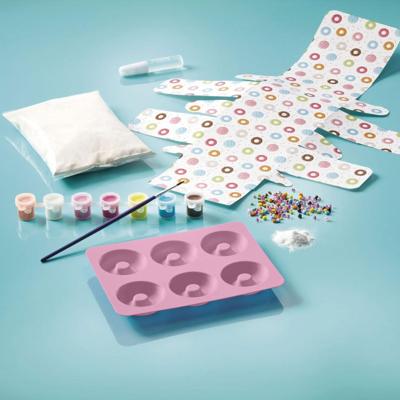 Totum donuts gieten en decoreren