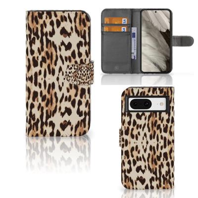 Google Pixel 8 | Telefoonhoesje | Met pasjeshouder | Leopard