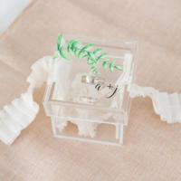 Ringdoosje acryl leaves met initialen - thumbnail