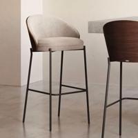 Kave Home Barkruk 'Eamy' Essenhout, kleur Lichtbruin (zithoogte 77cm) - thumbnail