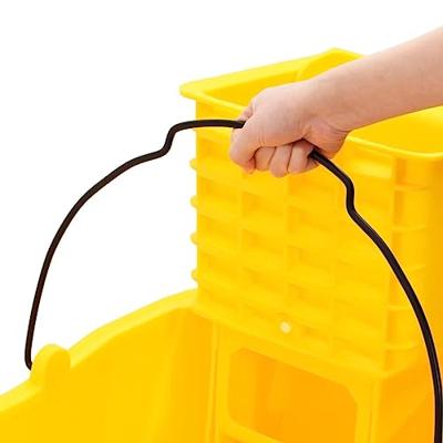 VidaXL Dweilemmer met wringer en wielen 36 l polypropeen geel VidaXL Dweilemmer met wringer en wielen 36 l polypropeen geel