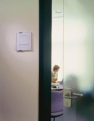 Durable Deur-/infobord | B149xH148,5mm | controlevenster acryl | achterdeel aluminium | 1 stuk - 480223 480223