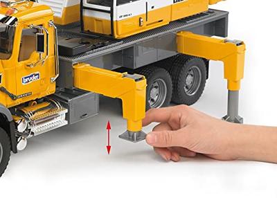 bruder MACK Granite Liebherr Kraanwagen modelvoertuig - thumbnail