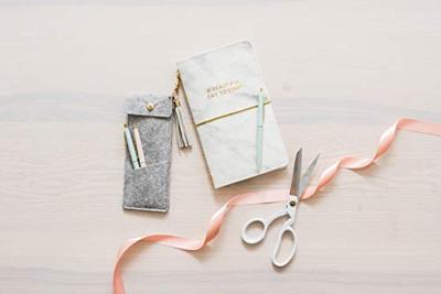 We R Makers • snap pocket