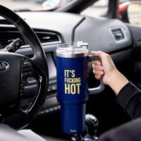 XXL thermosbeker (1,2 liter) - It&apos;s Fucking Hot - thumbnail