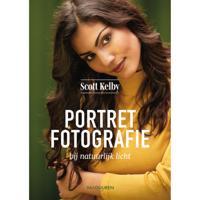 Portretfotografie bij natuurlijk licht - Scott Kelby - Paperback (9789463561327) - thumbnail
