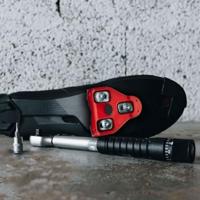 Look schoenplaatjes Delta 9° rood - thumbnail