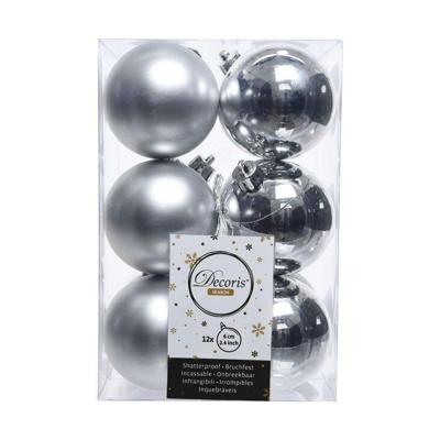 12 onbreekbare kerstballen zilver 6 cm - thumbnail