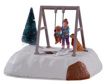 Puppy gets a swing ride b/o (4.5v) kerstfiguur LEMAX - Lemax