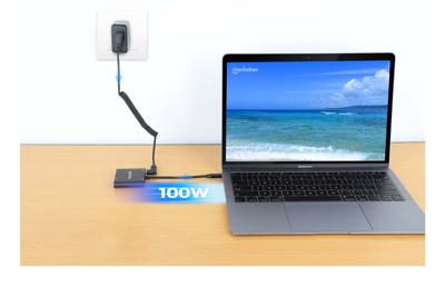 Manhattan USB 2.0 Adapter [1x USB-C stekker - 4x HDMI-bus, USB 2.0 bus A, USB-C bus (Power Delivery)] 15 cm 4K UHD, Stekker past op beide manieren, Met laadbus