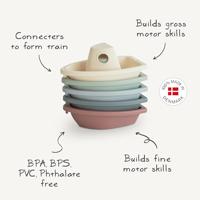 Badspeelgoed - 5 stapelbare bootjes - MUSHIE meerkleurig - thumbnail