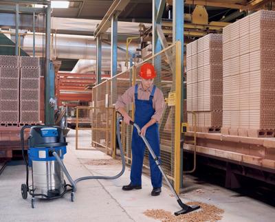 Nilfisk ATTIX 961-01 16A 230/1/50 EU 302002900 Nat- en droogzuiger 1500 W 70 l Halfautomatische filterreiniging, Kantelbare bak