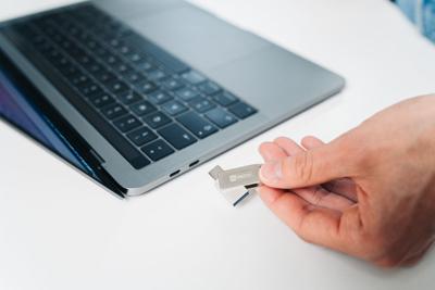 MyMEDIA My Dual USB 3.2 Gen 1 /USB C Drive 128GB USB-stick 128 GB Zilver 69271 USB-A 3.2 Gen 1, USB-C