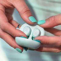 JLab JBuds Mini True Wireless Earbuds,Koptelefoon in het oor, Bluetooth-oortelefoon met microfoon, draadloze oordopjes, TWS Bluetooth-oordopjes met microfoon, USB-oplaadetui, EQ3-geluid, Mint Green - thumbnail