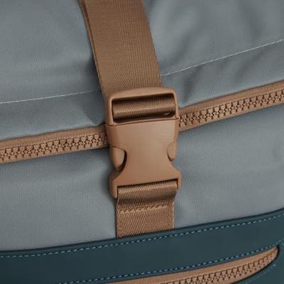 New rebels Ferron New York Rolltop Rugzak 16L Petrol New rebels Ferron New York Rolltop Rugzak 16L Petrol