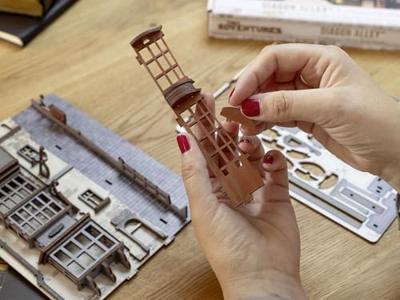 Revell Tiny Adventures - Harry Potter "Diagon Alley" (houten bouwset) Revell Tiny Adventures - Harry Potter "Diagon Alley" (houten bouwset)